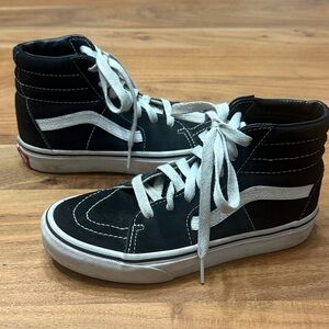 Kid’s Old School High-Top Vans size 2.5